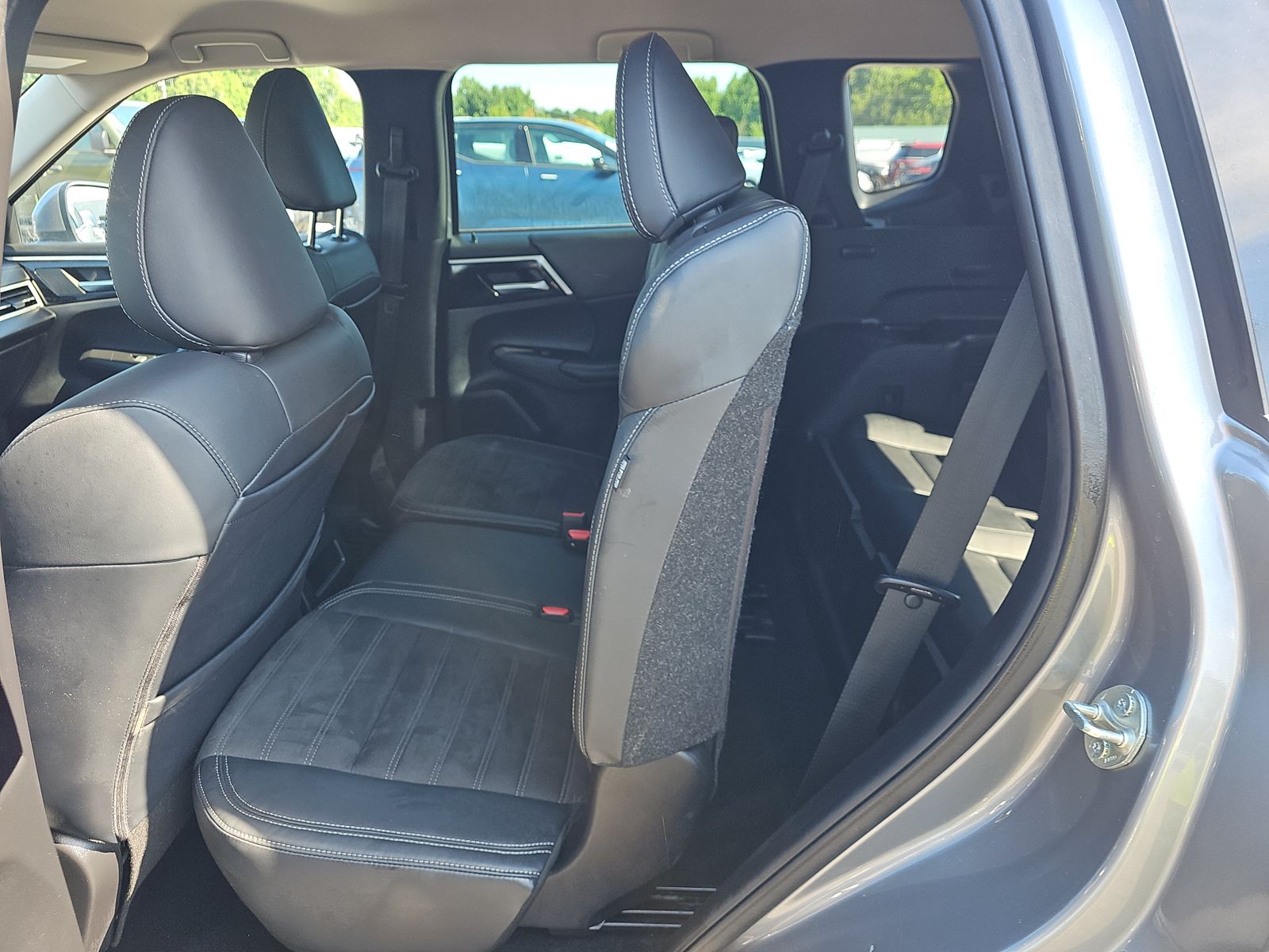 2023 Mitsubishi Outlander PHEV SE AWD