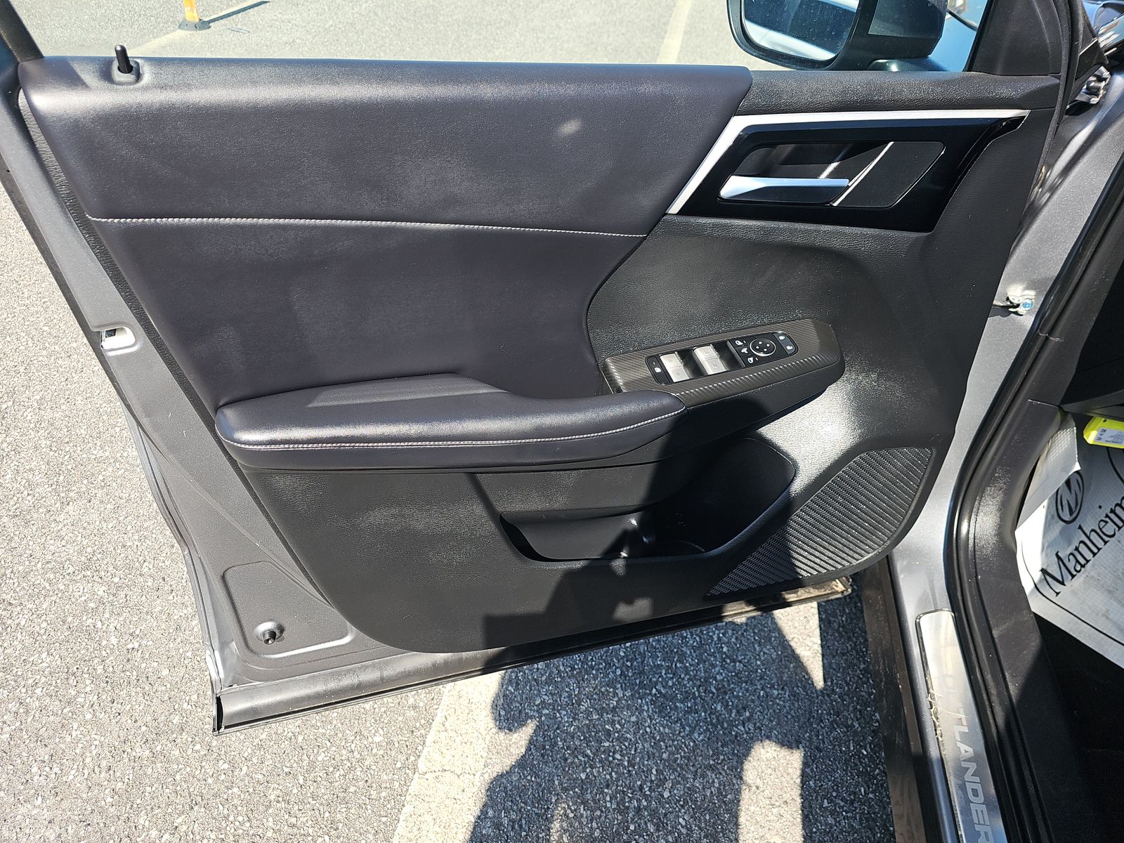 2023 Mitsubishi Outlander PHEV SE AWD