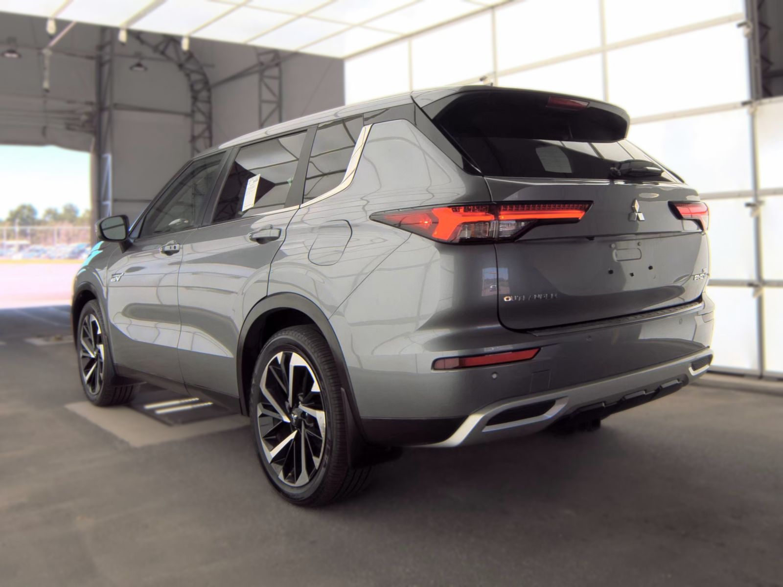 2023 Mitsubishi Outlander PHEV SE AWD