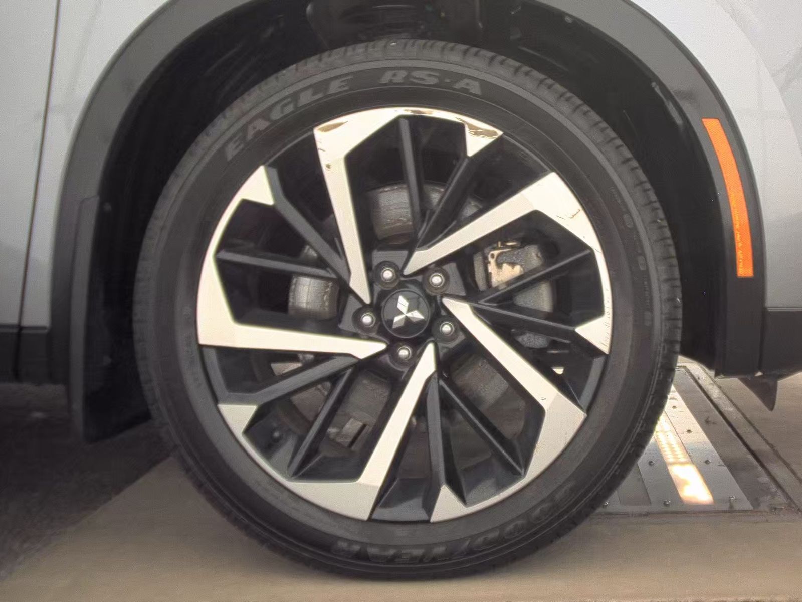 2023 Mitsubishi Outlander PHEV SE AWD