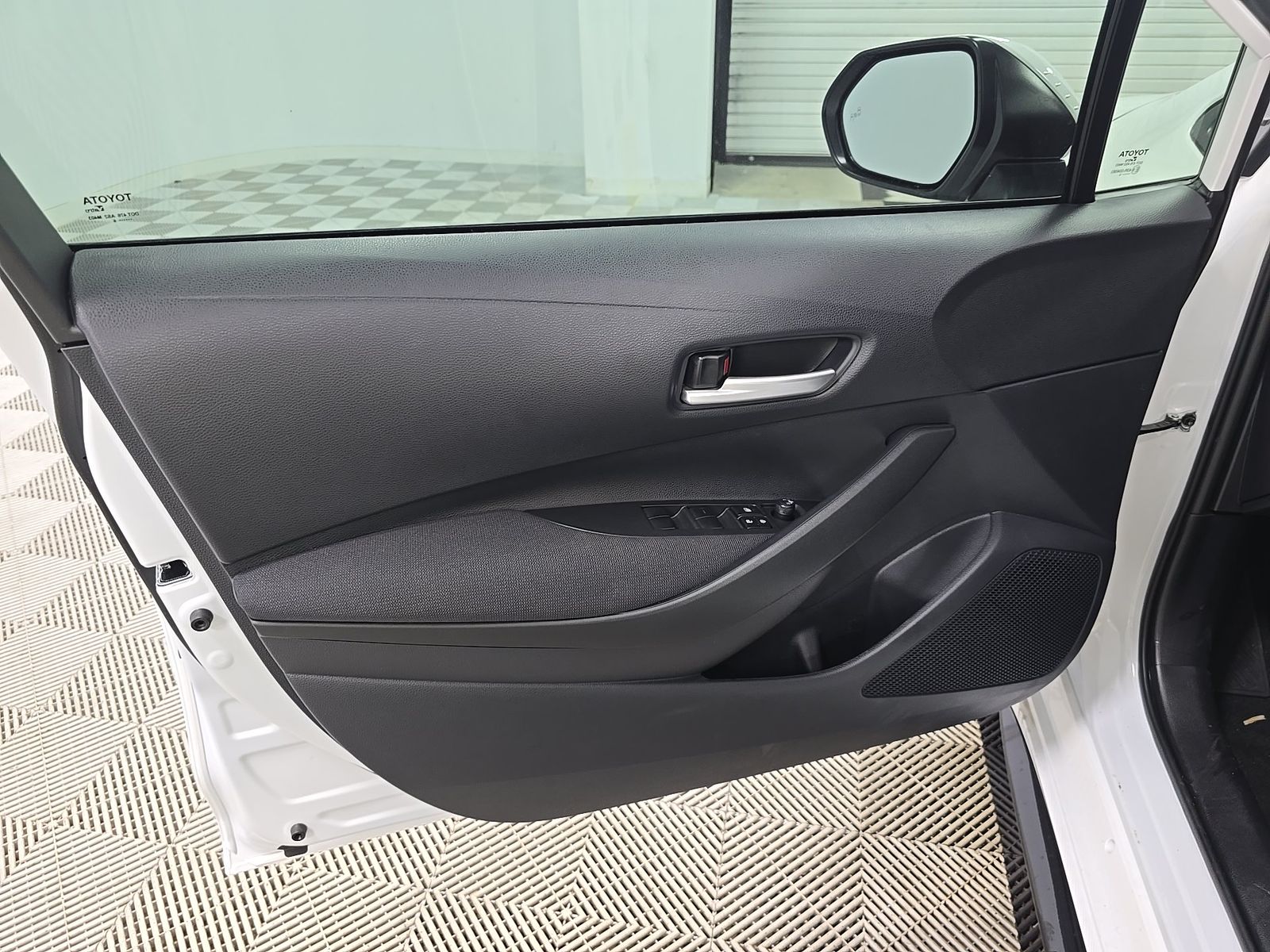 2026 Toyota Corolla SE FWD