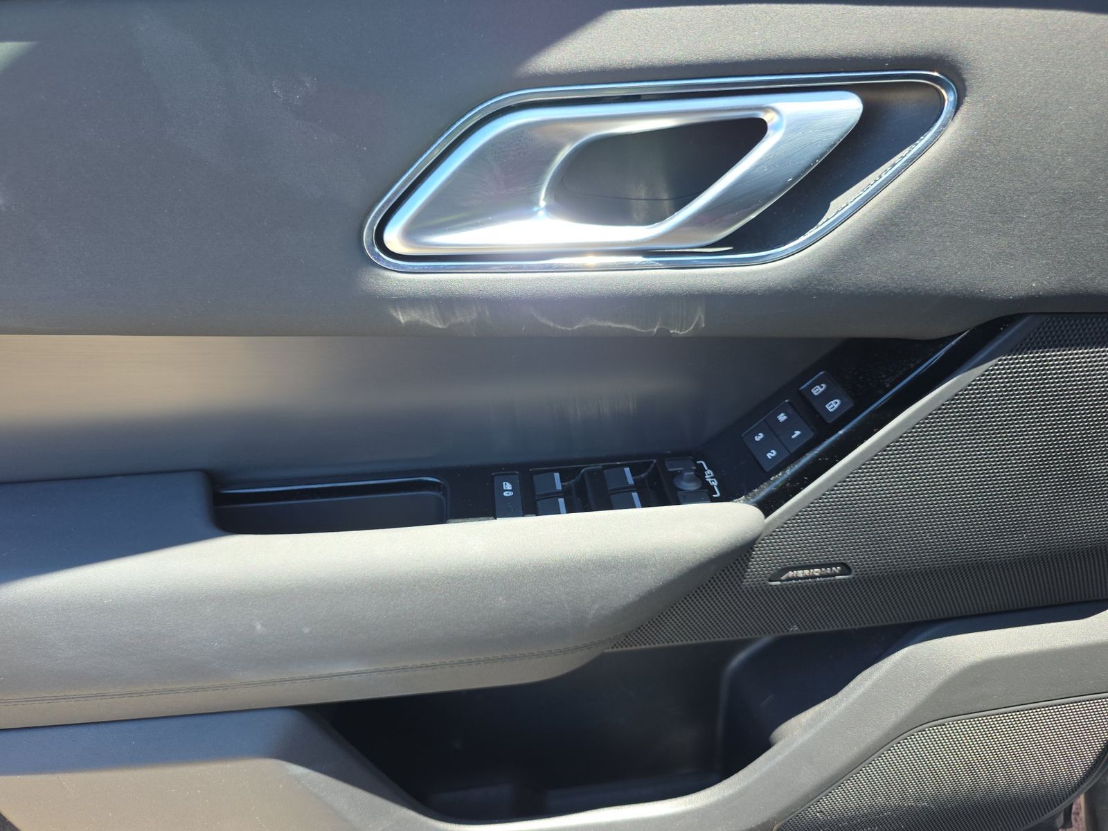 2025 Land Rover Range Rover Velar Dynamic SE AWD