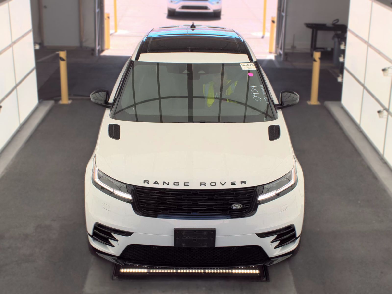 2025 Land Rover Range Rover Velar Dynamic SE AWD
