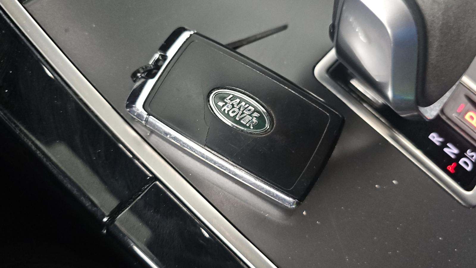 2025 Land Rover Range Rover Velar Dynamic SE AWD