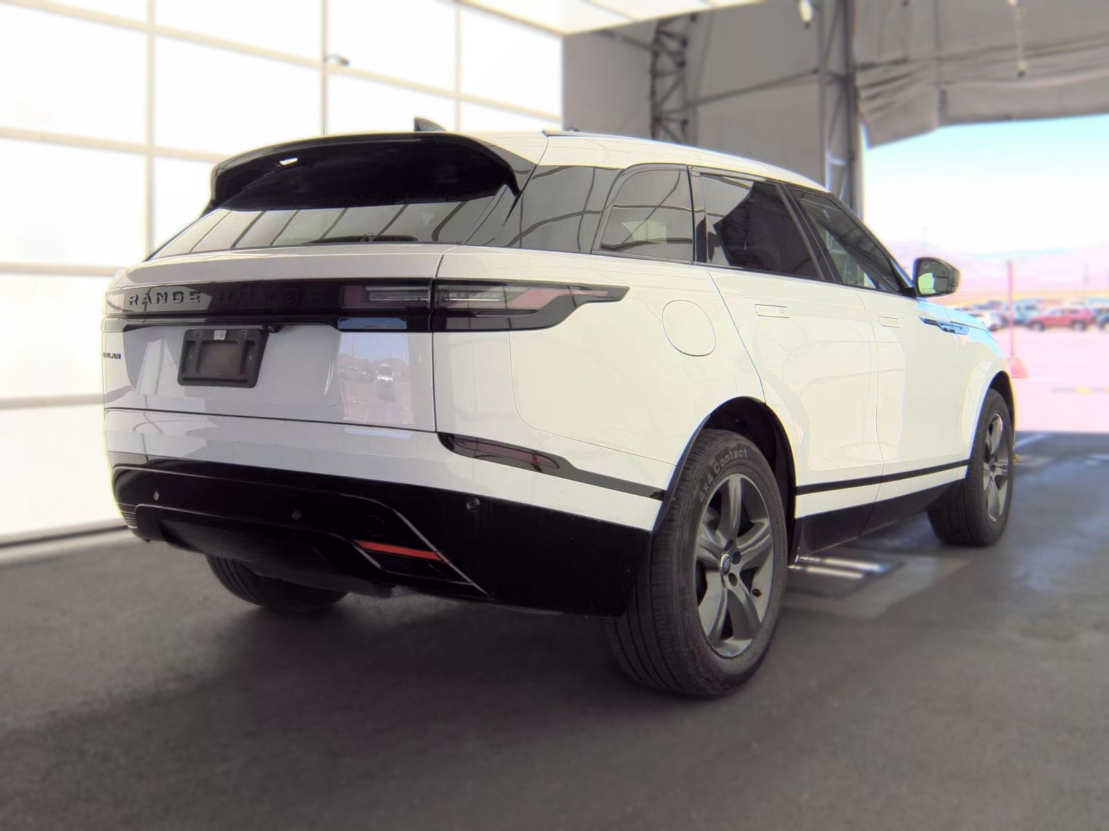 2025 Land Rover Range Rover Velar Dynamic SE AWD