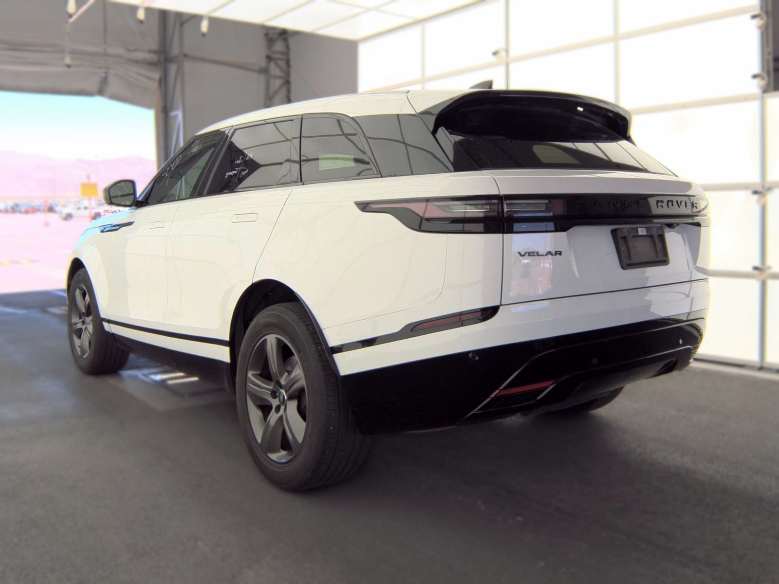 2025 Land Rover Range Rover Velar Dynamic SE AWD