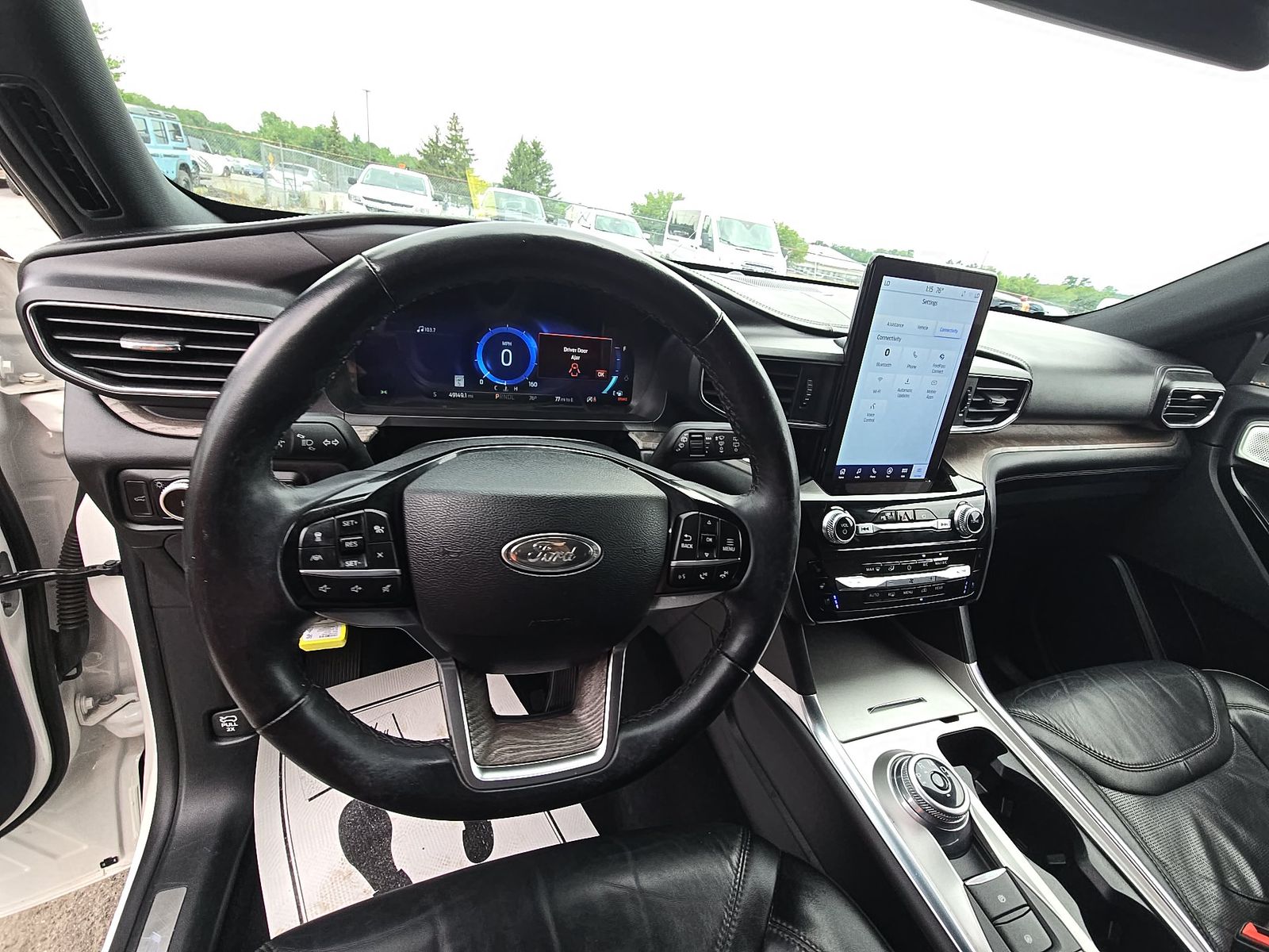 2023 Ford Explorer Platinum AWD
