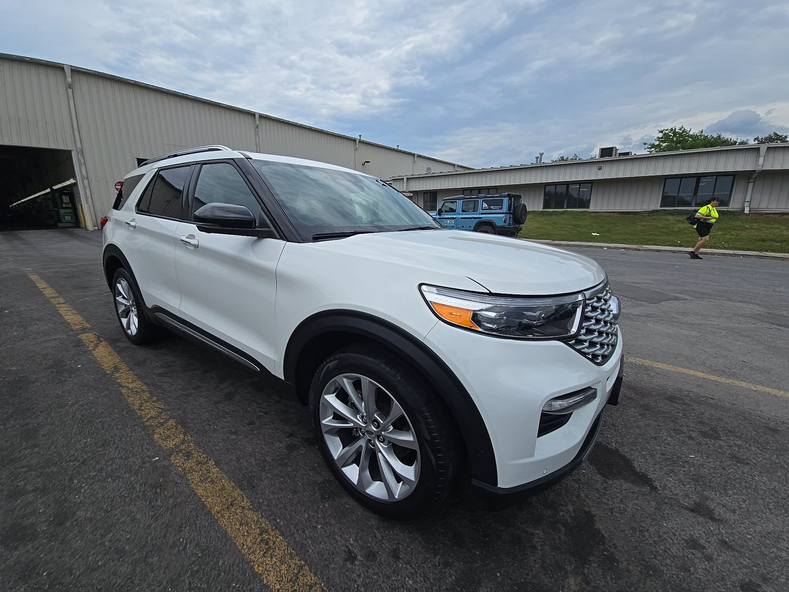 2023 Ford Explorer Platinum AWD