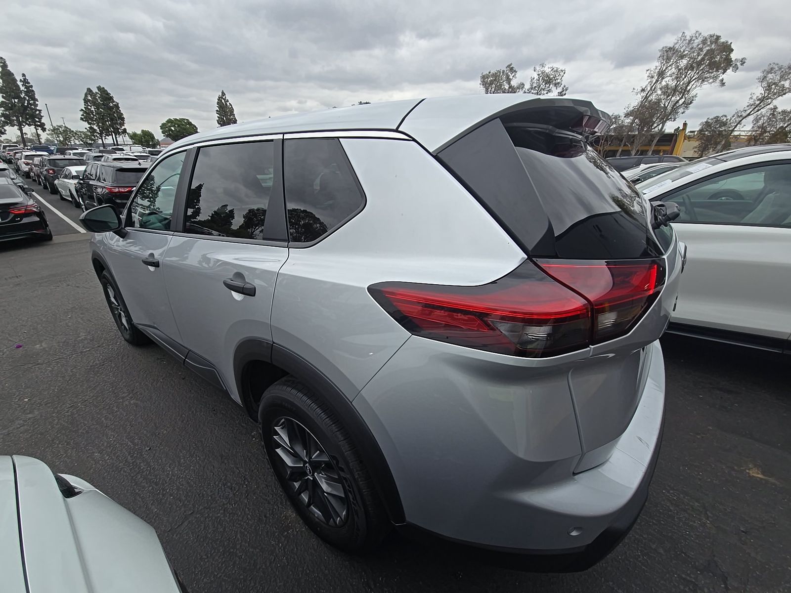2024 Nissan Rogue S FWD