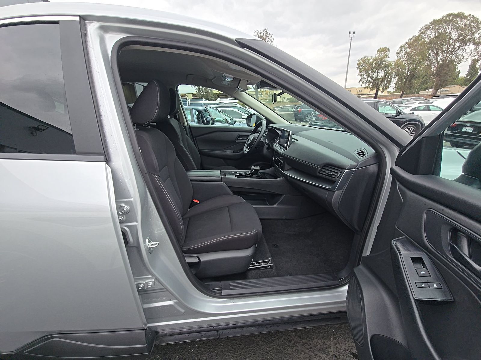 2024 Nissan Rogue S FWD