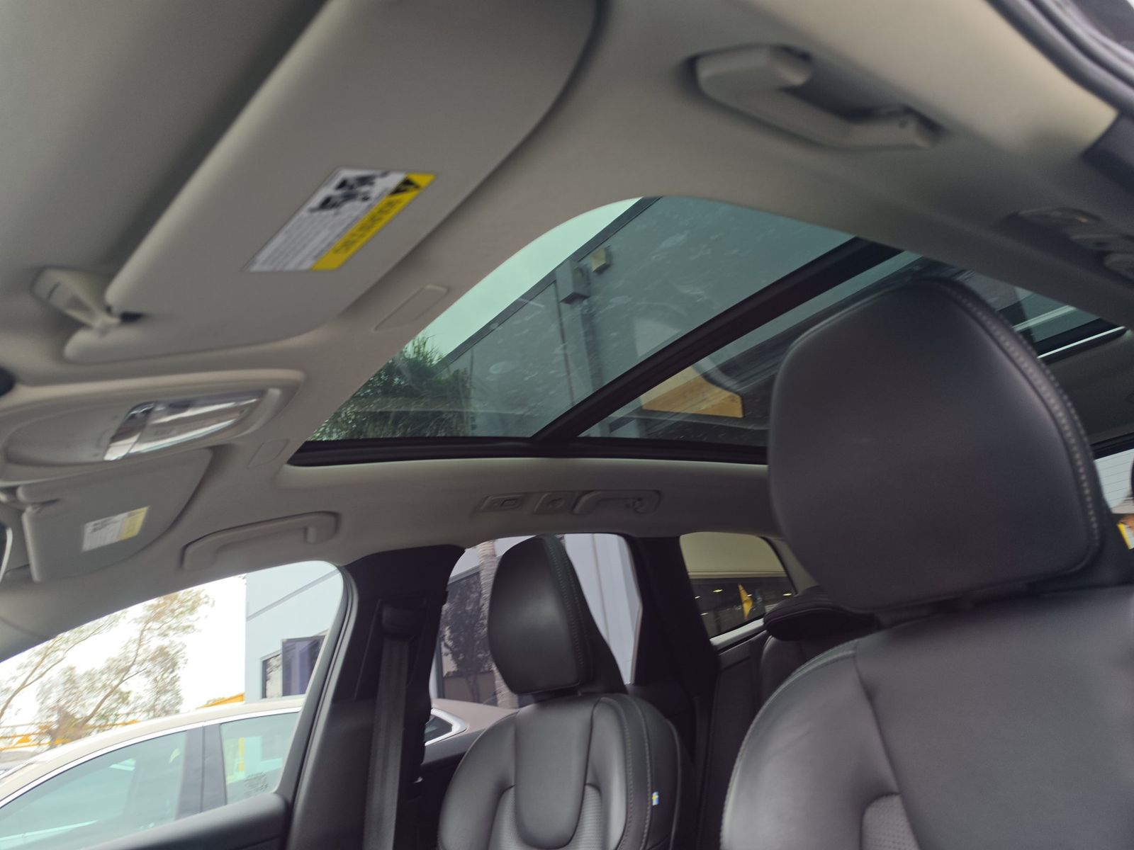 2023 Volvo XC60 B5 Ultimate FWD
