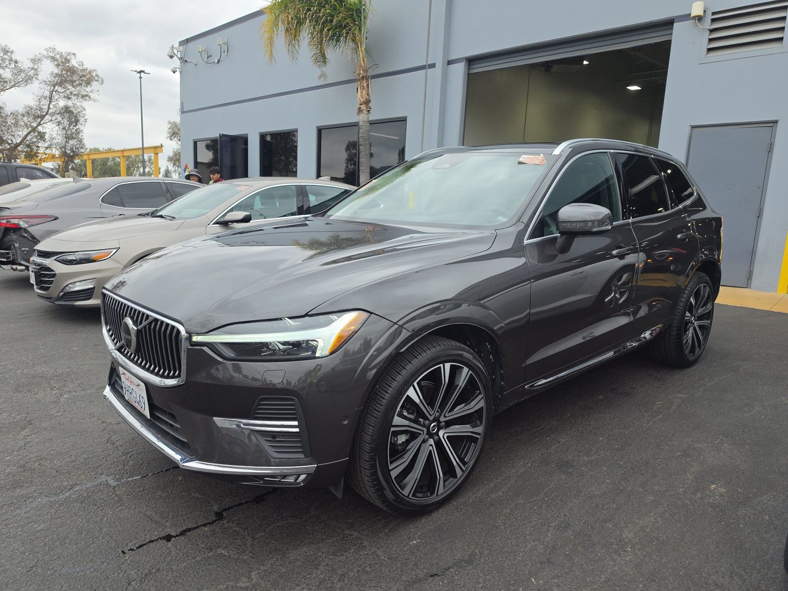 2023 Volvo XC60 B5 Ultimate FWD