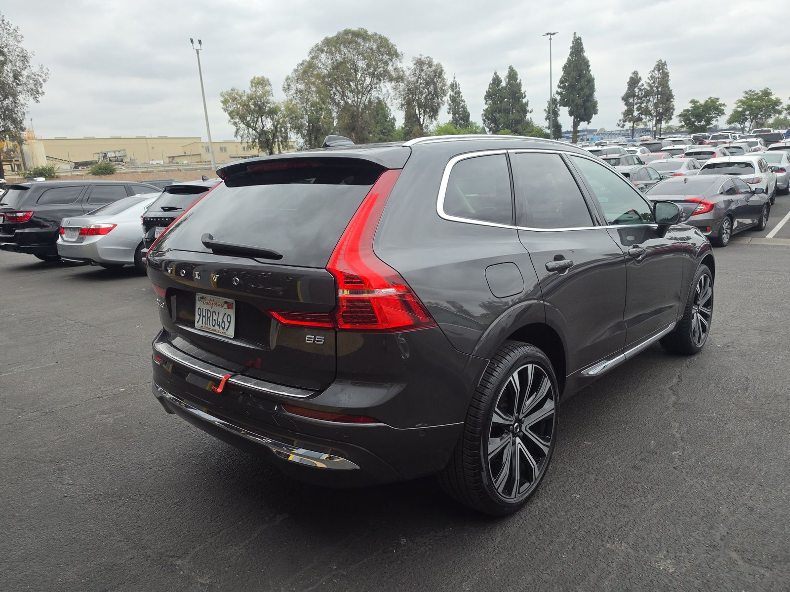 2023 Volvo XC60 B5 Ultimate FWD