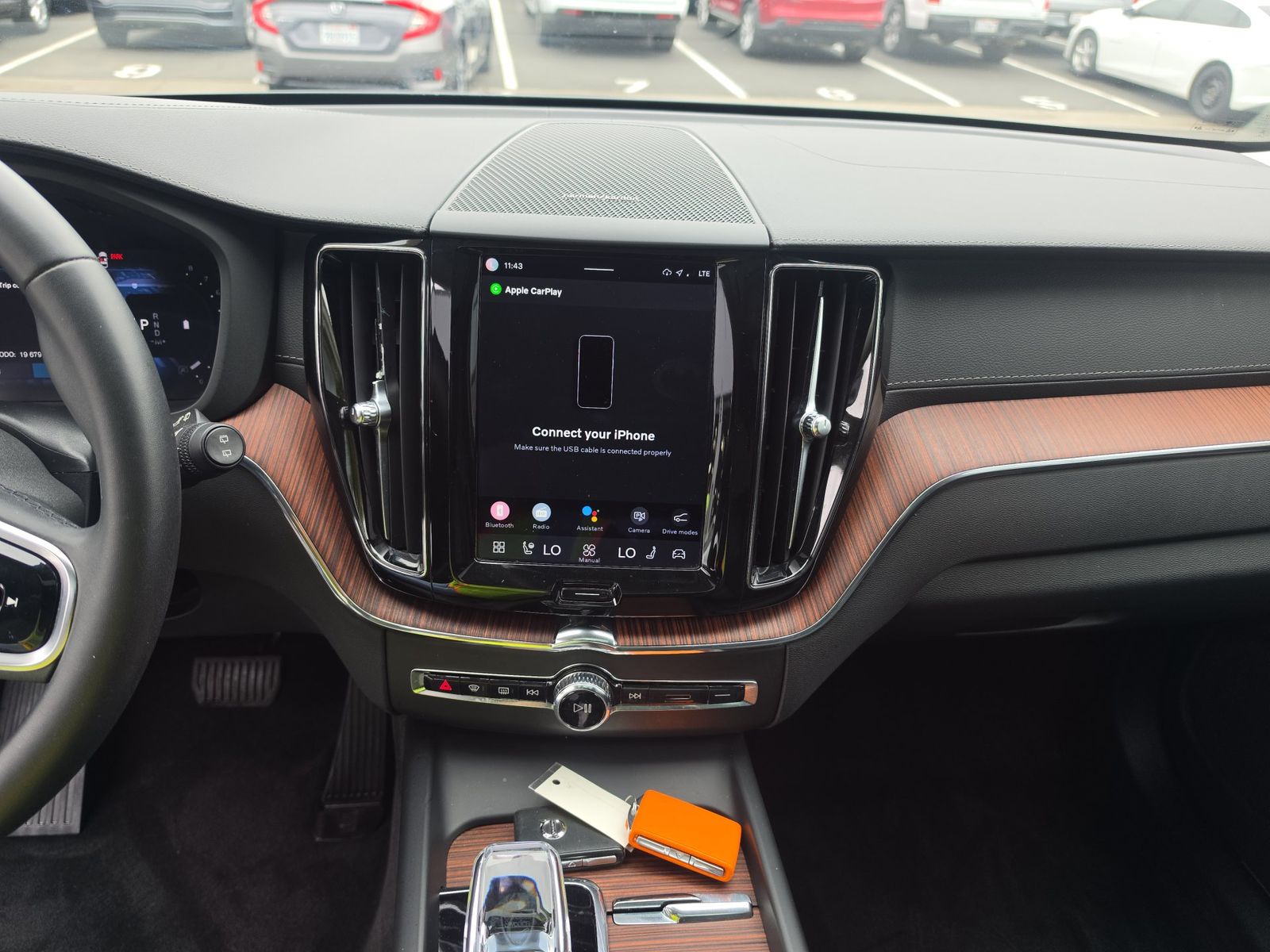 2023 Volvo XC60 B5 Ultimate FWD
