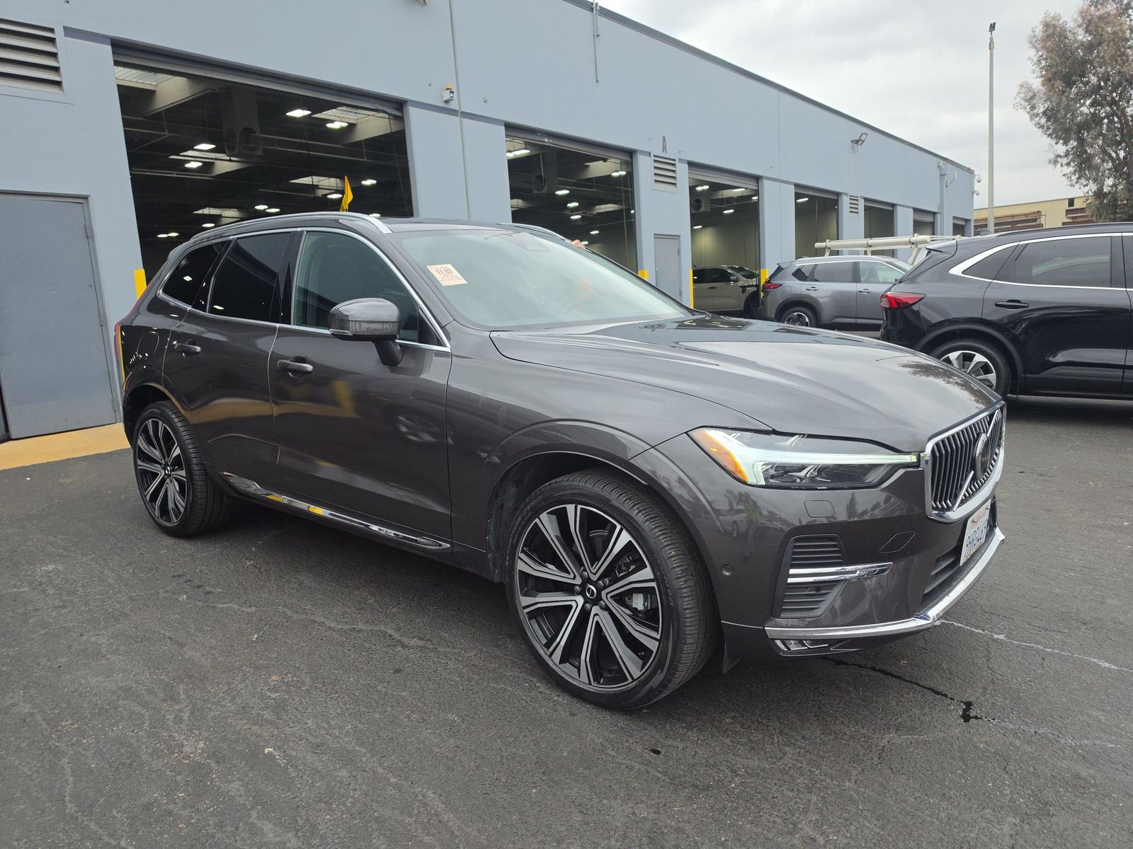 2023 Volvo XC60 B5 Ultimate FWD