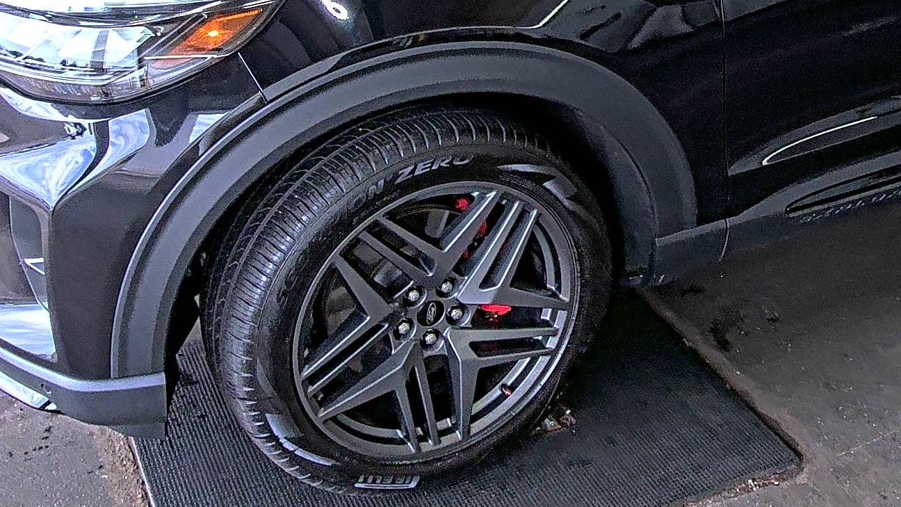 2025 Ford Explorer ST-Line AWD