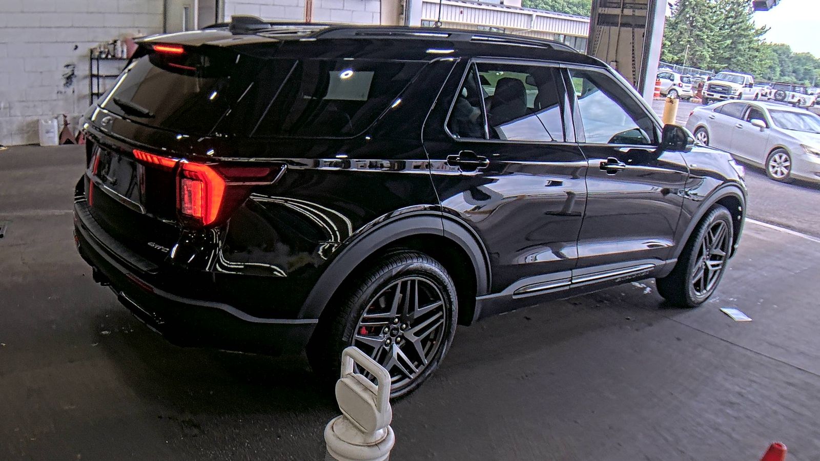 2025 Ford Explorer ST-Line AWD