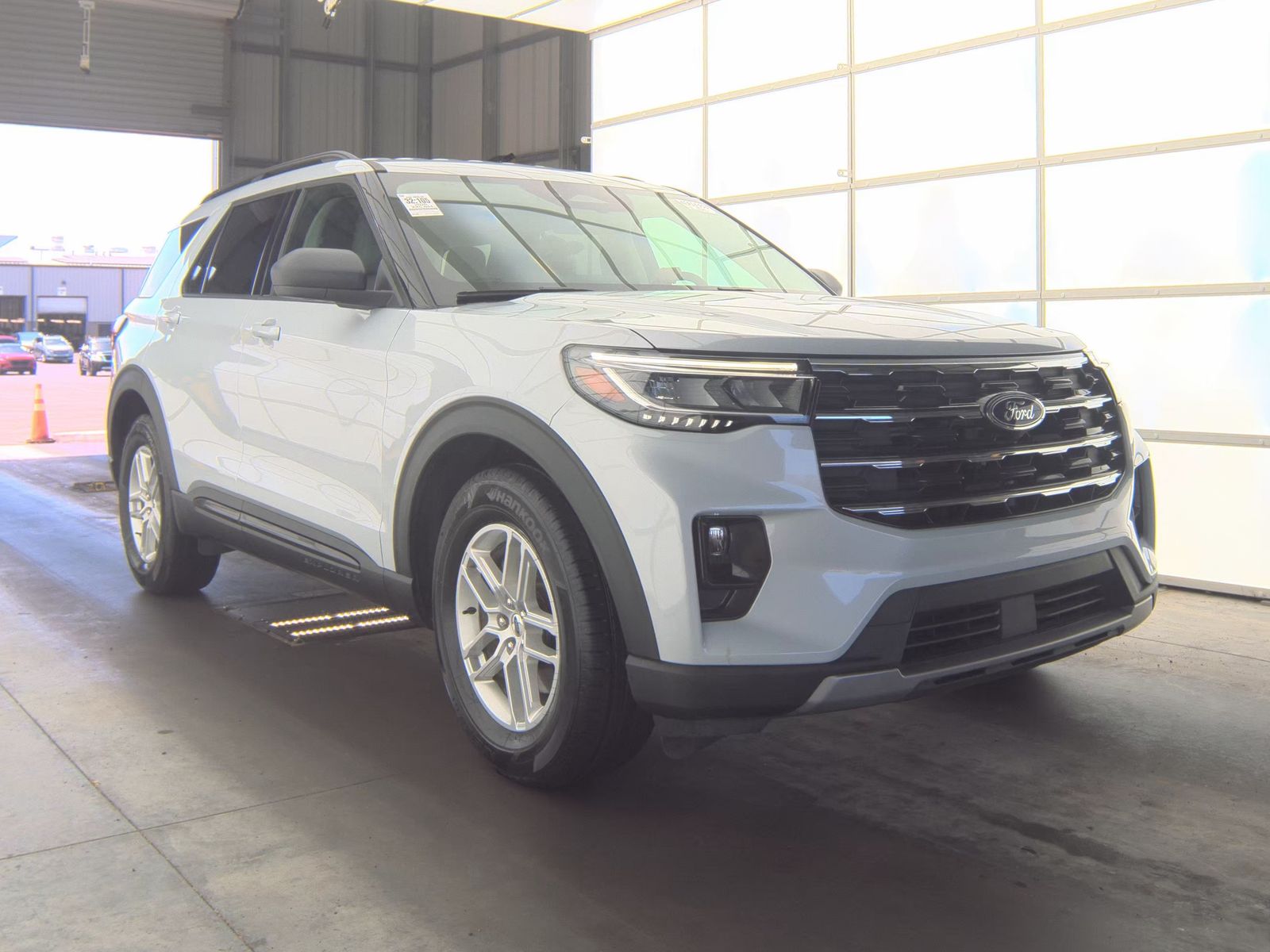 2026 Ford Explorer Active FWD