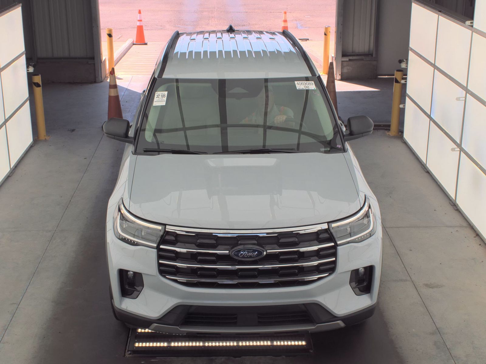 2026 Ford Explorer Active FWD