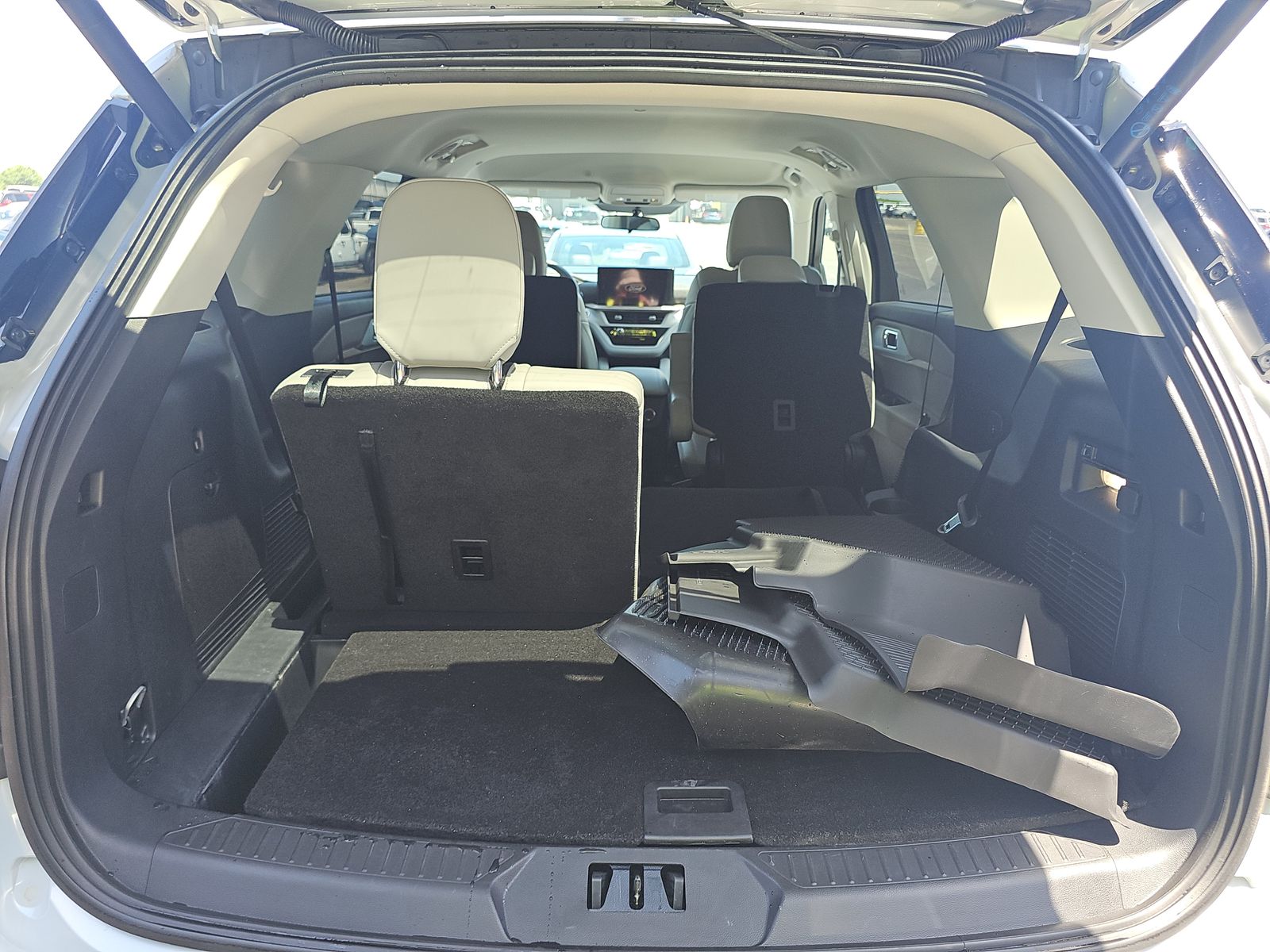 2026 Ford Explorer Active FWD