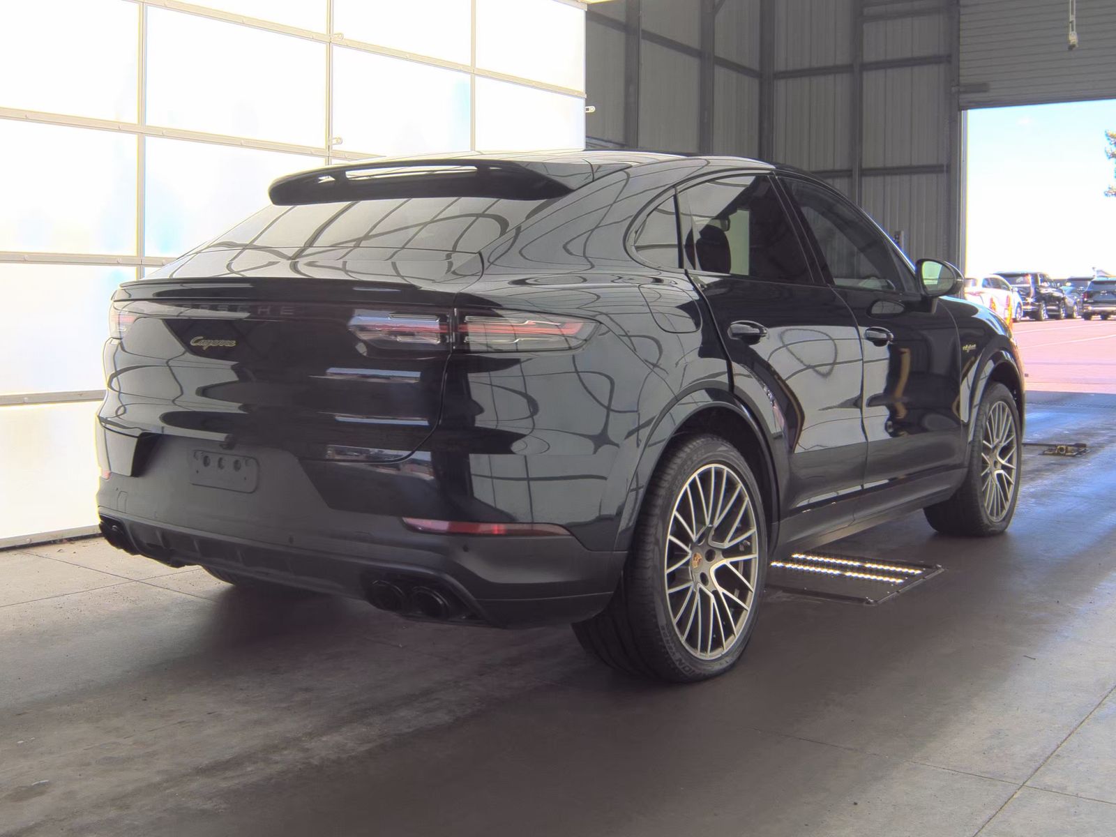 2023 Porsche Cayenne E-Hybrid Platinum Edition AWD