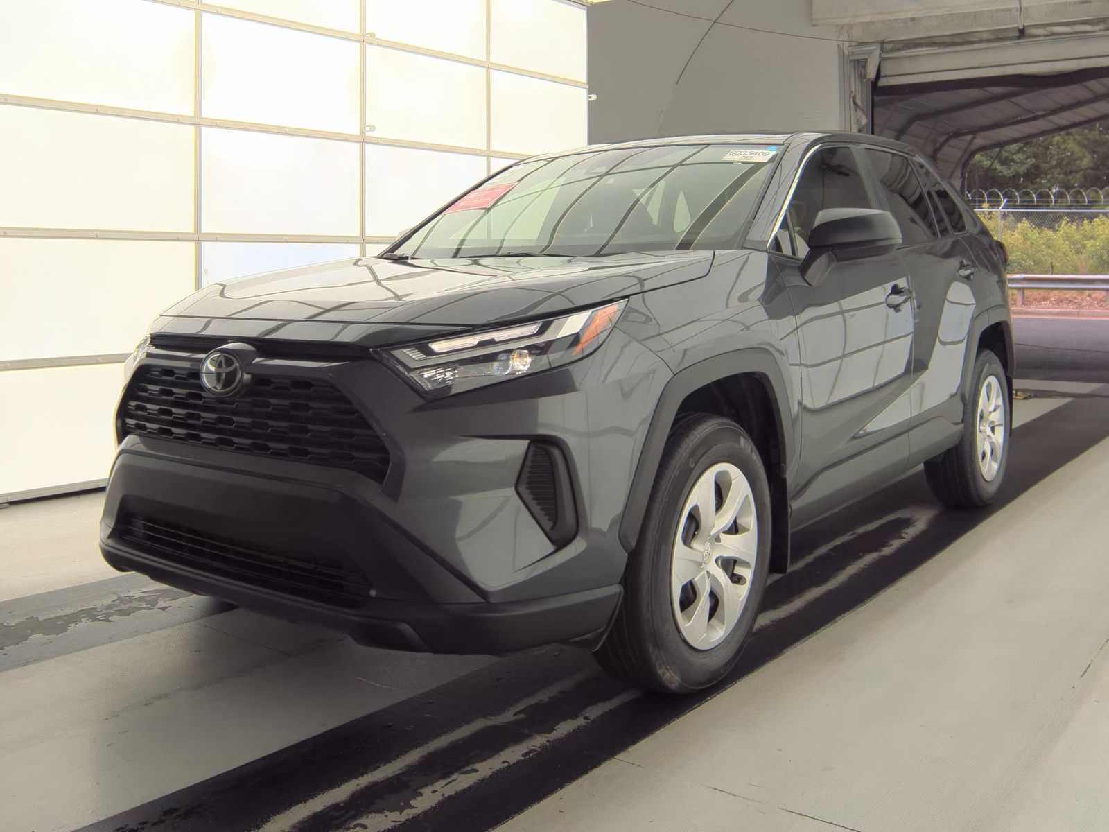 2025 Toyota RAV4 LE FWD