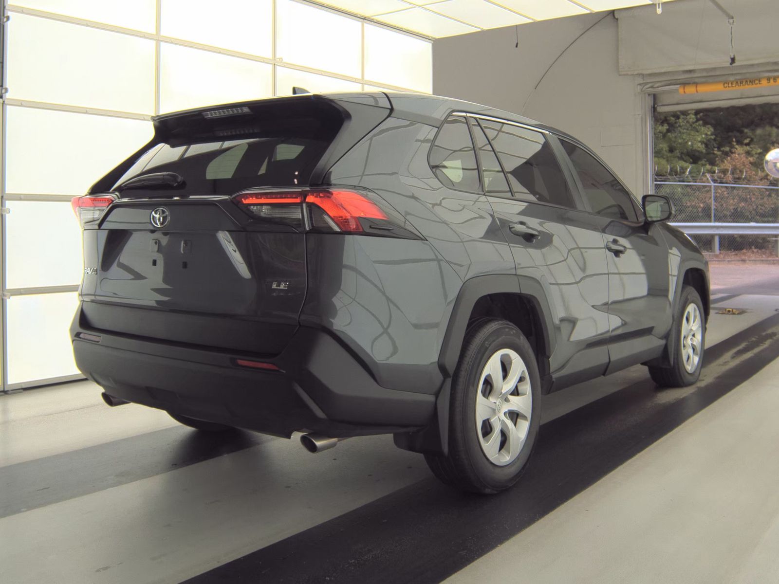 2025 Toyota RAV4 LE FWD