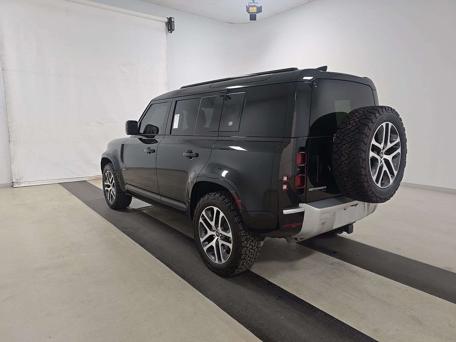 2022 Land Rover Defender 110 XS Edition AWD