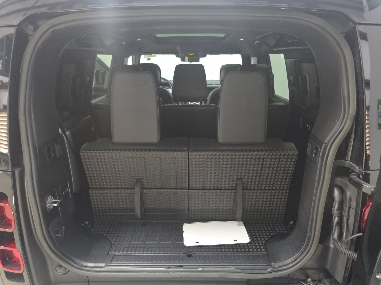 2022 Land Rover Defender 110 XS Edition AWD
