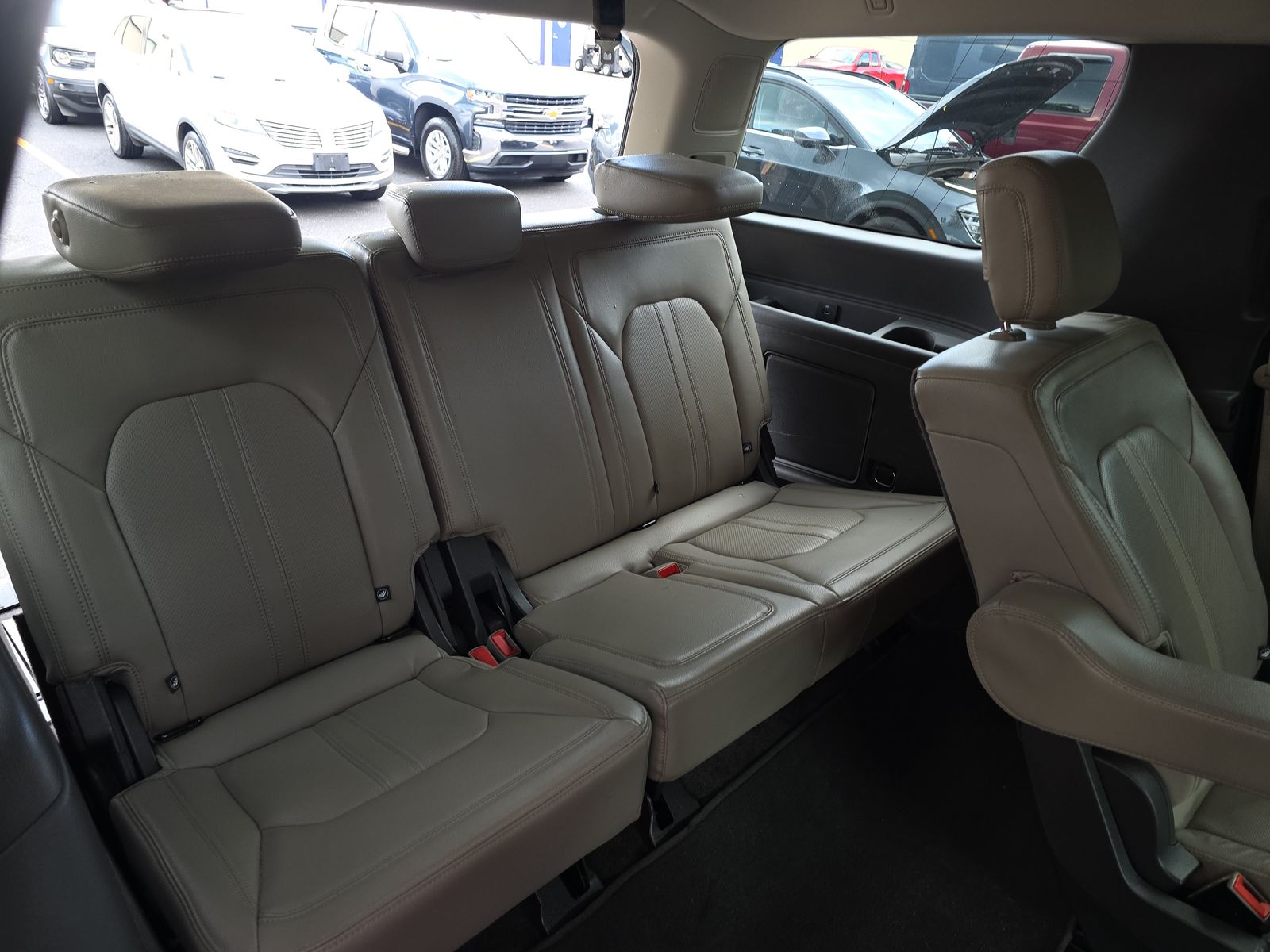 2025 Toyota RAV4 LE FWD