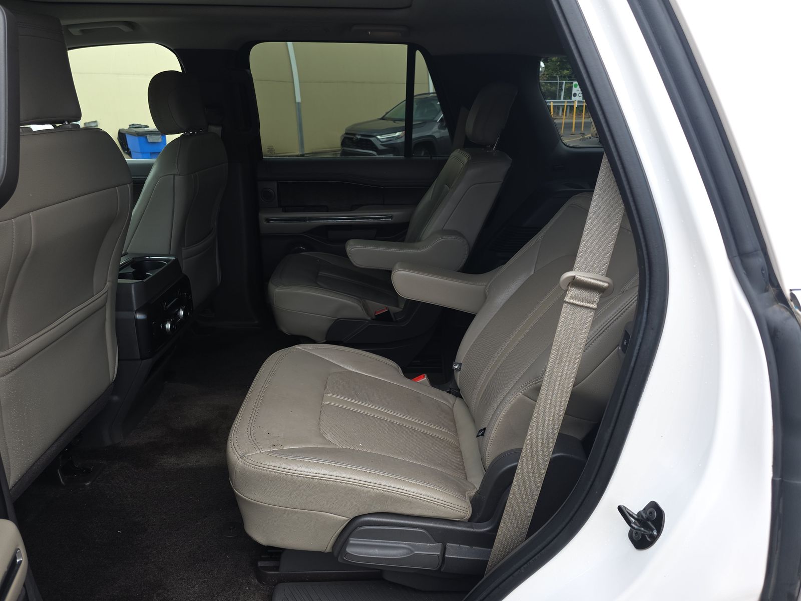 2025 Toyota RAV4 LE FWD