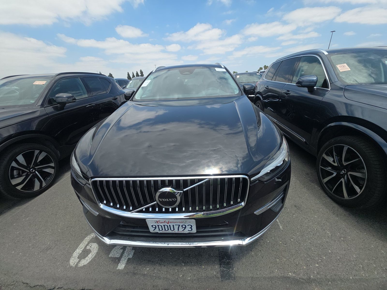 2023 Volvo XC60 B5 Ultimate FWD