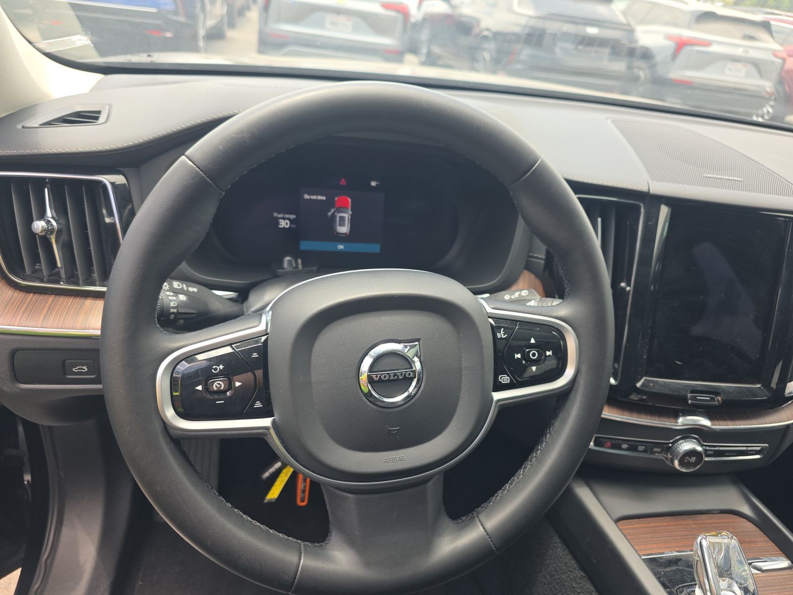 2023 Volvo XC60 B5 Ultimate FWD