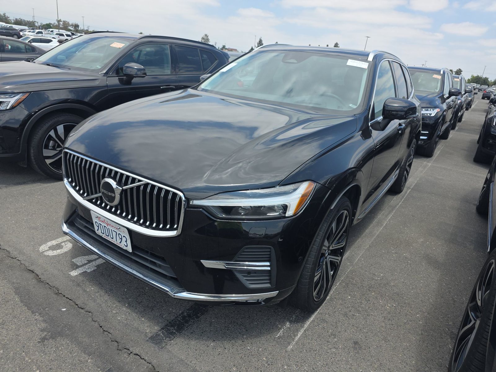 2023 Volvo XC60 B5 Ultimate FWD
