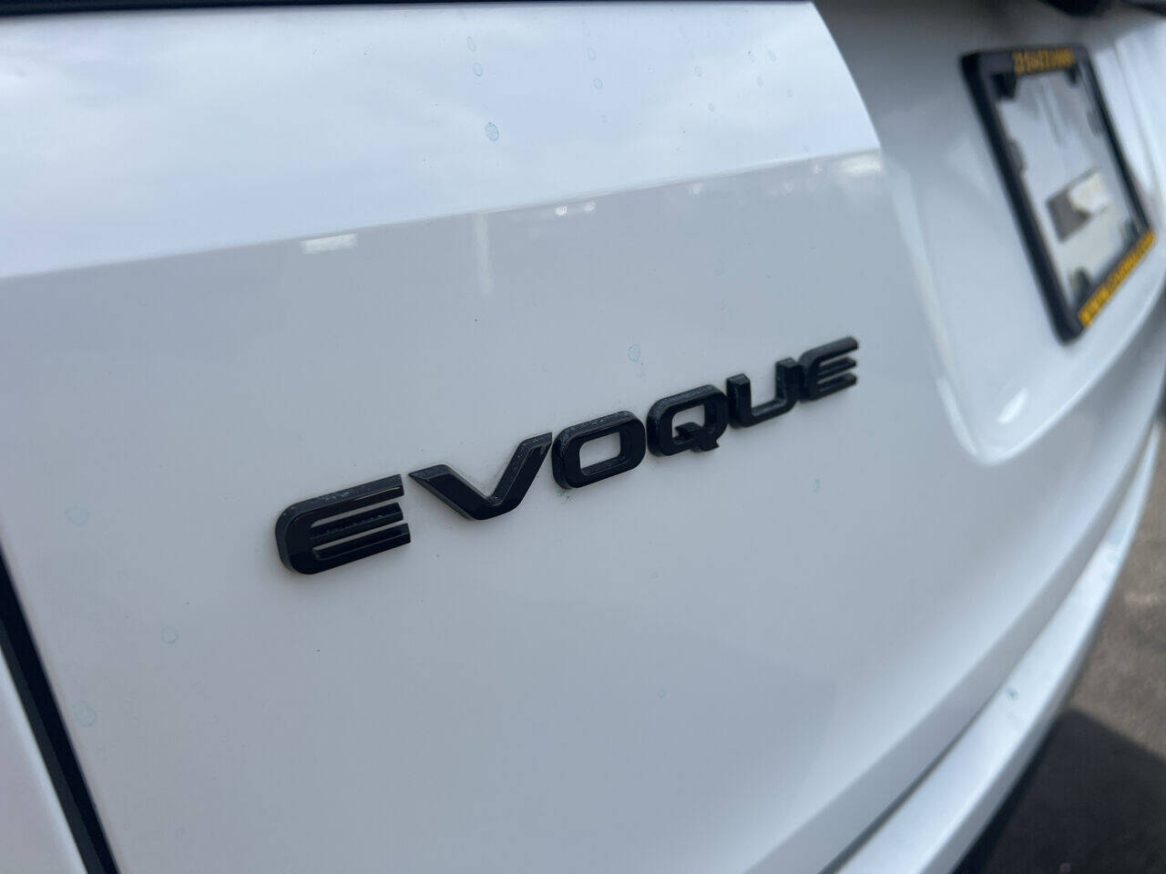 2023 Land Rover Range Rover Evoque SE AWD