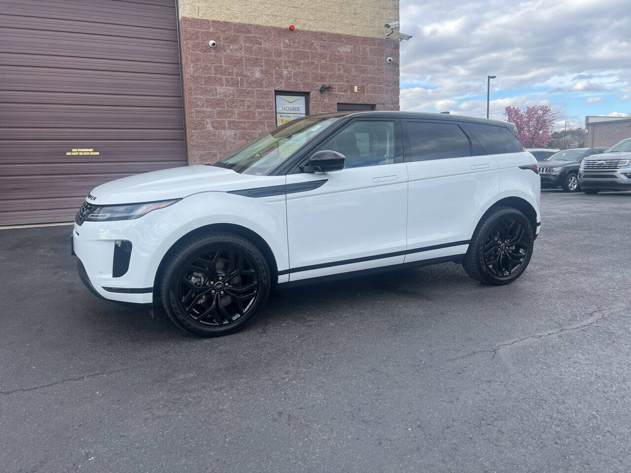 2023 Land Rover Range Rover Evoque SE AWD