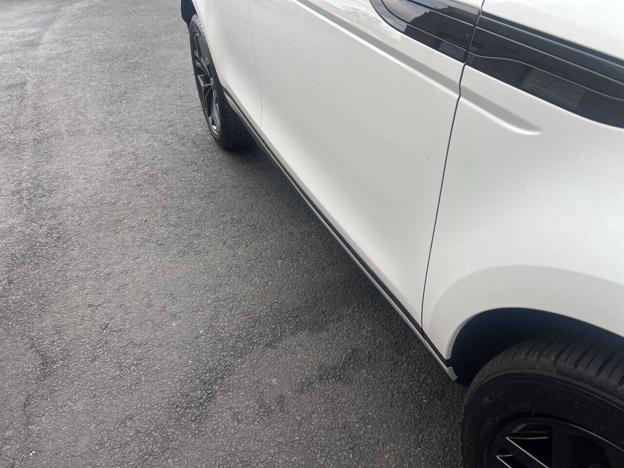 2023 Land Rover Range Rover Evoque SE AWD