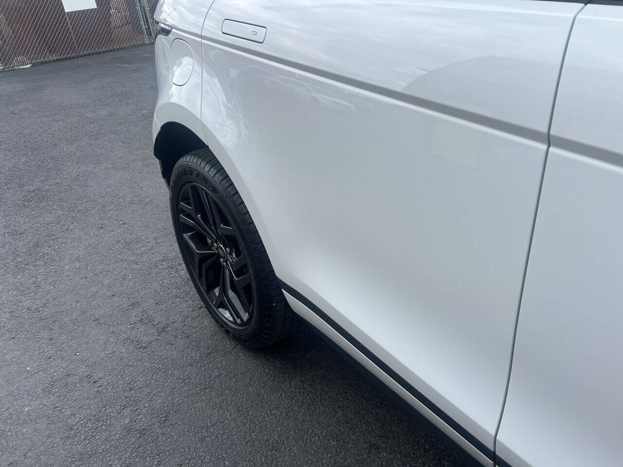 2023 Land Rover Range Rover Evoque SE AWD