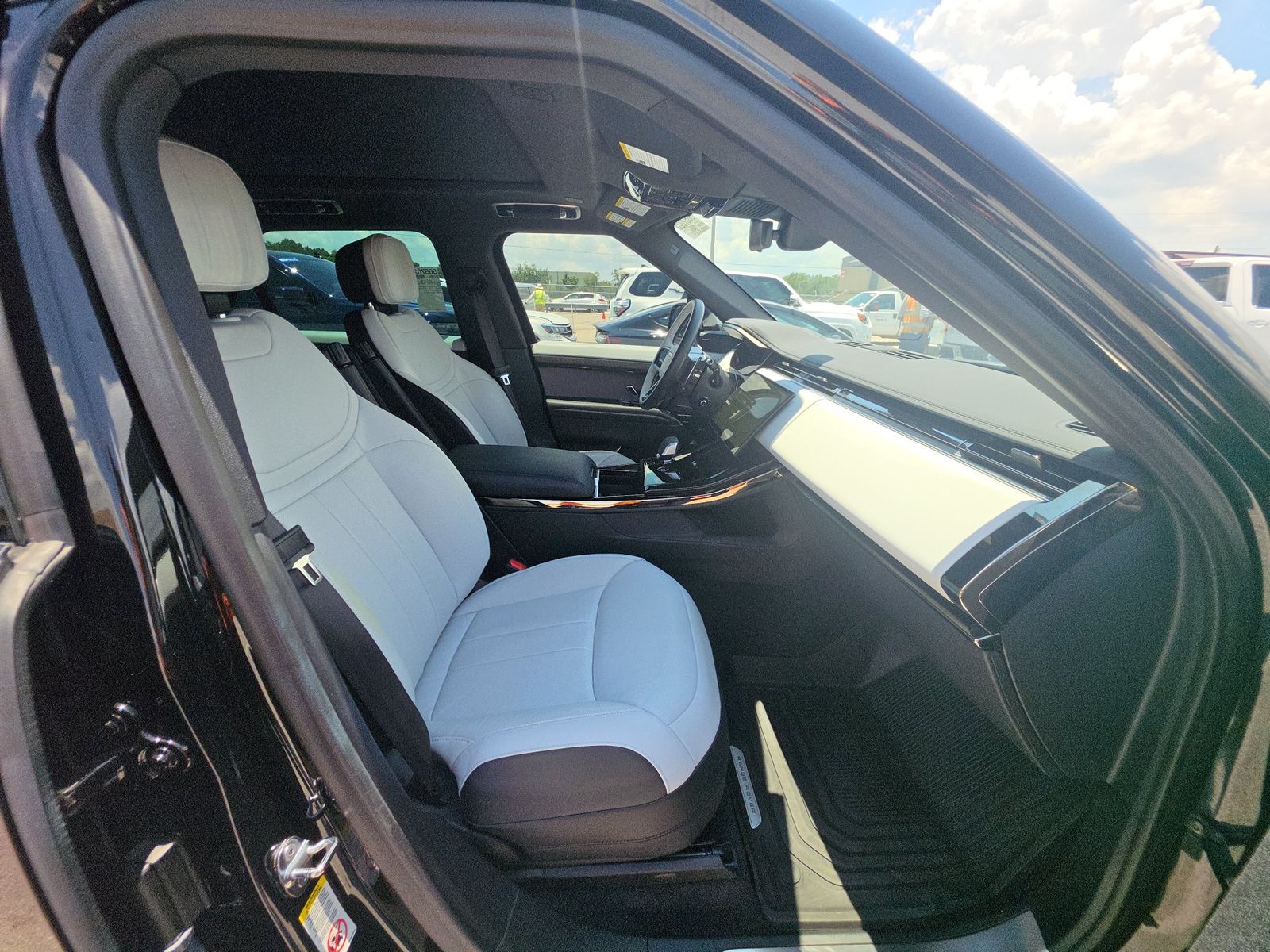 2024 Land Rover Range Rover Sport Dynamic SE FWD