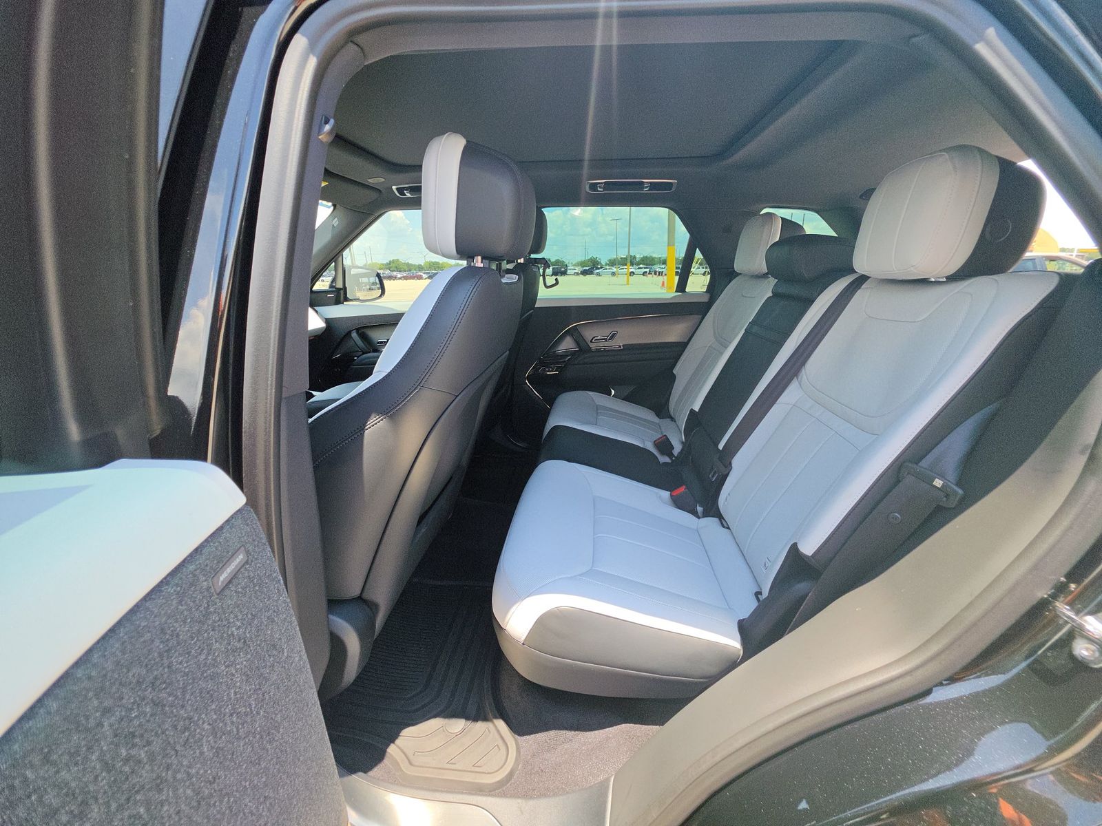 2024 Land Rover Range Rover Sport Dynamic SE FWD