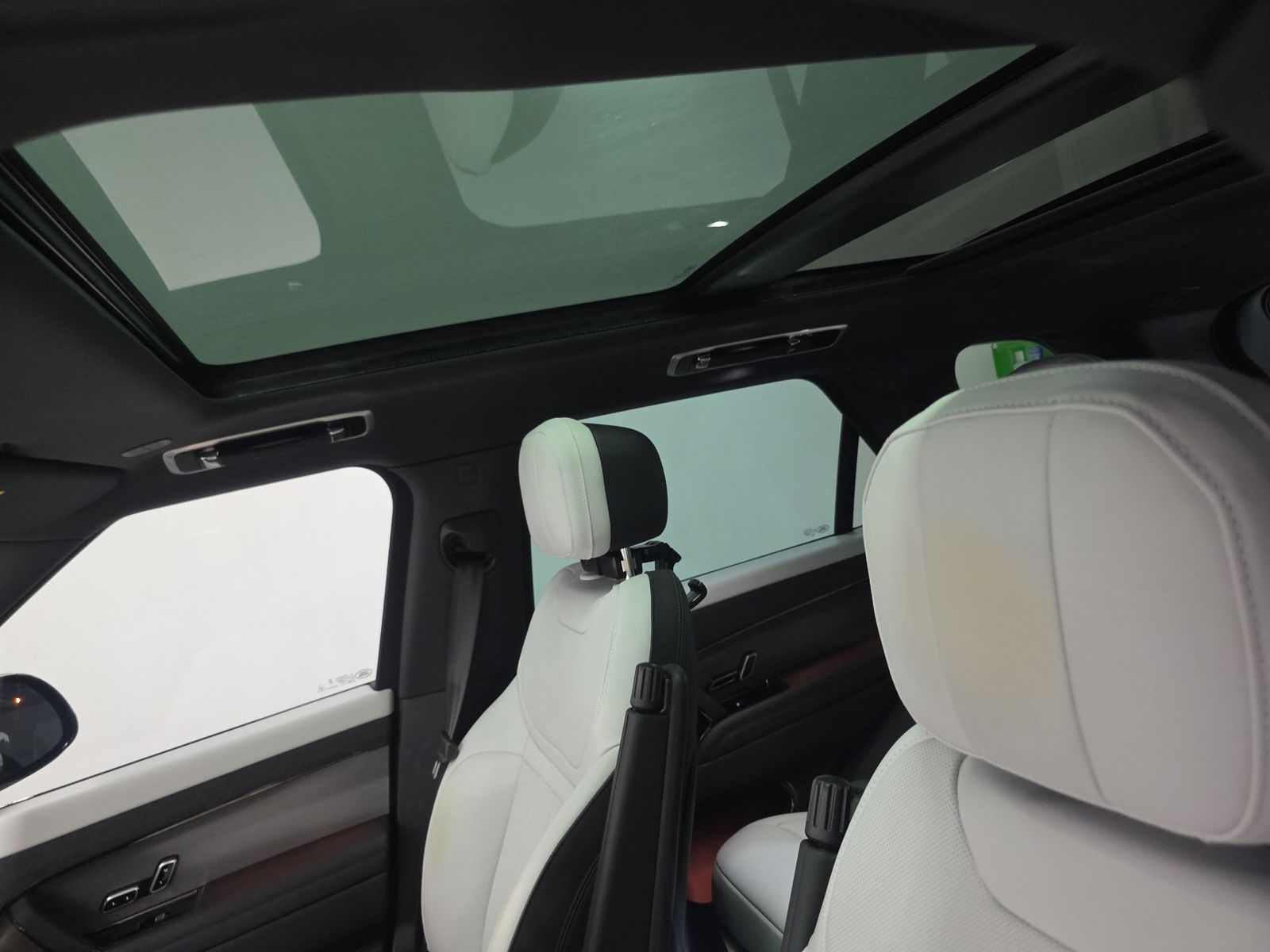 2024 Land Rover Range Rover Sport Dynamic SE FWD