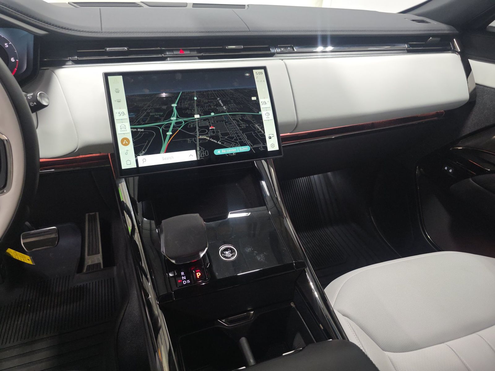 2024 Land Rover Range Rover Sport Dynamic SE FWD