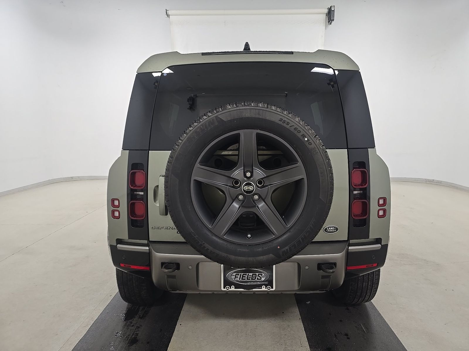 2021 Land Rover Defender 110 X-Dynamic HSE FWD