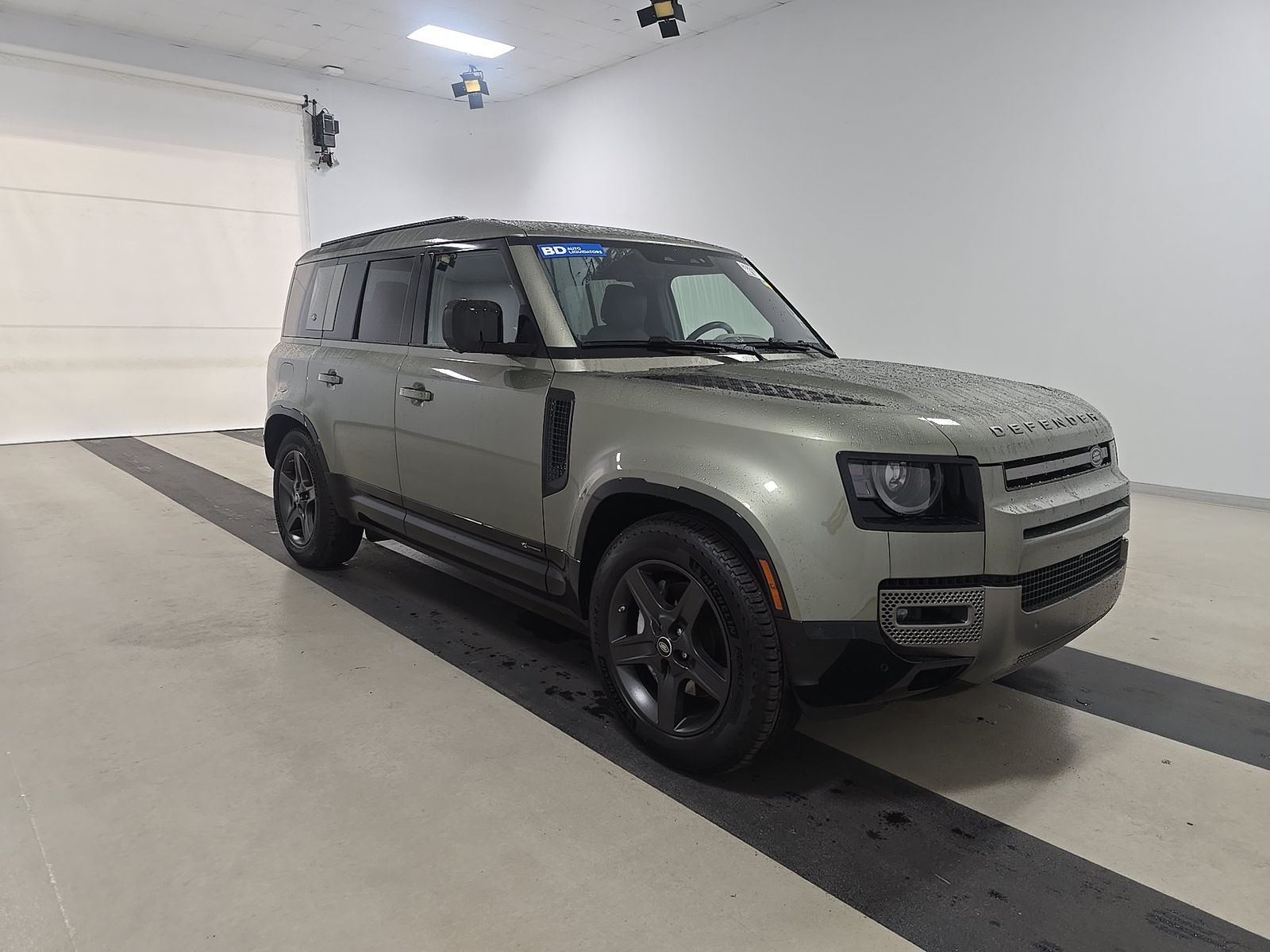 2021 Land Rover Defender 110 X-Dynamic HSE FWD