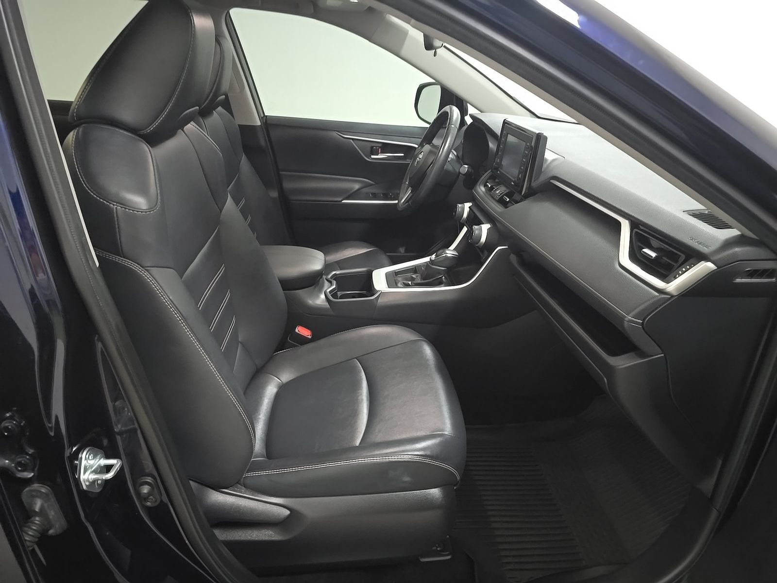 2022 Toyota RAV4 XLE Premium FWD