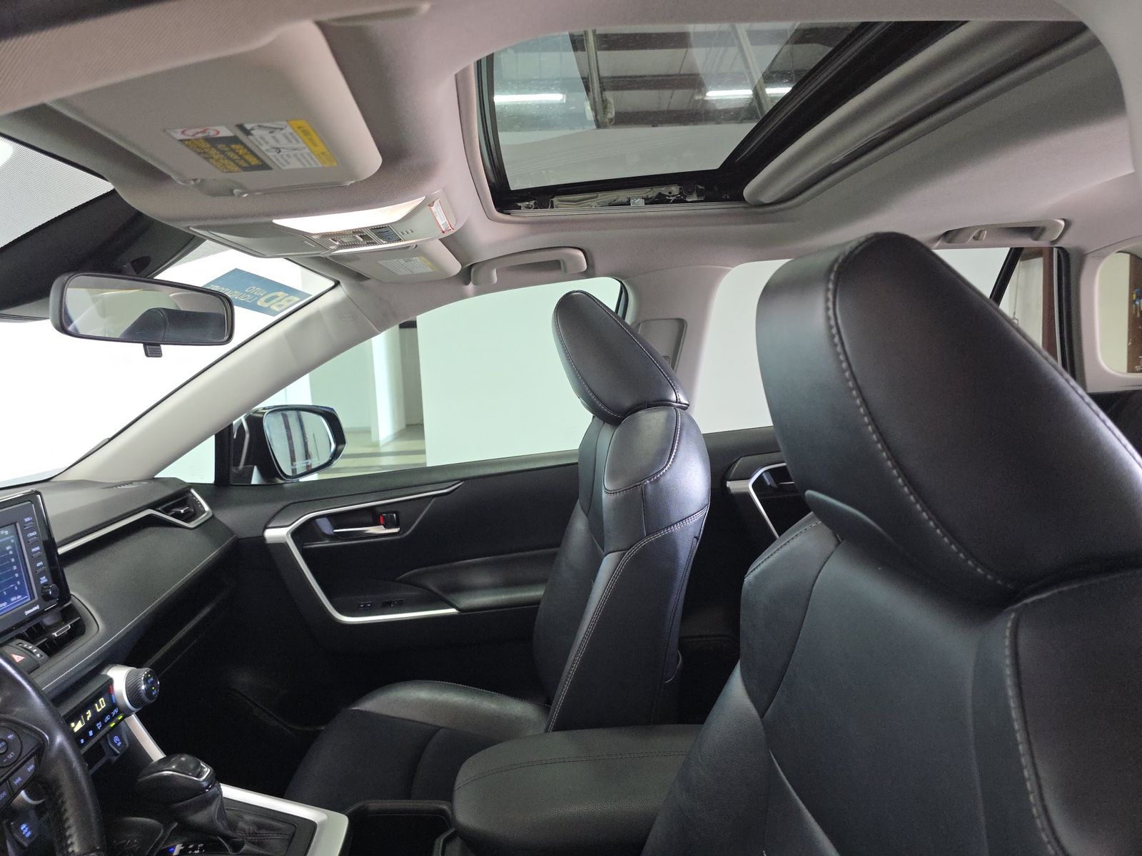2022 Toyota RAV4 XLE Premium FWD