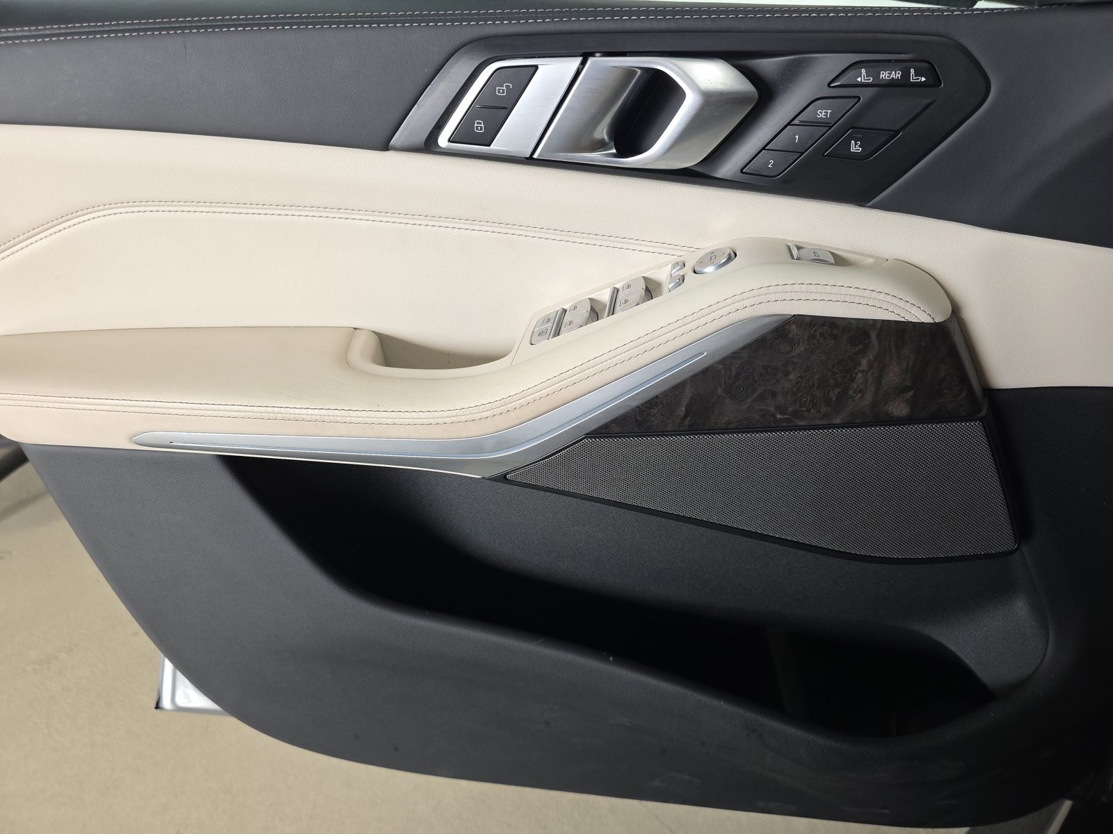 2024 BMW X7 xDrive40i AWD