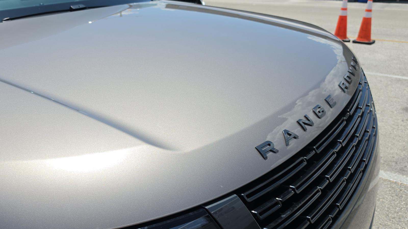 2023 Land Rover Range Rover SE FWD