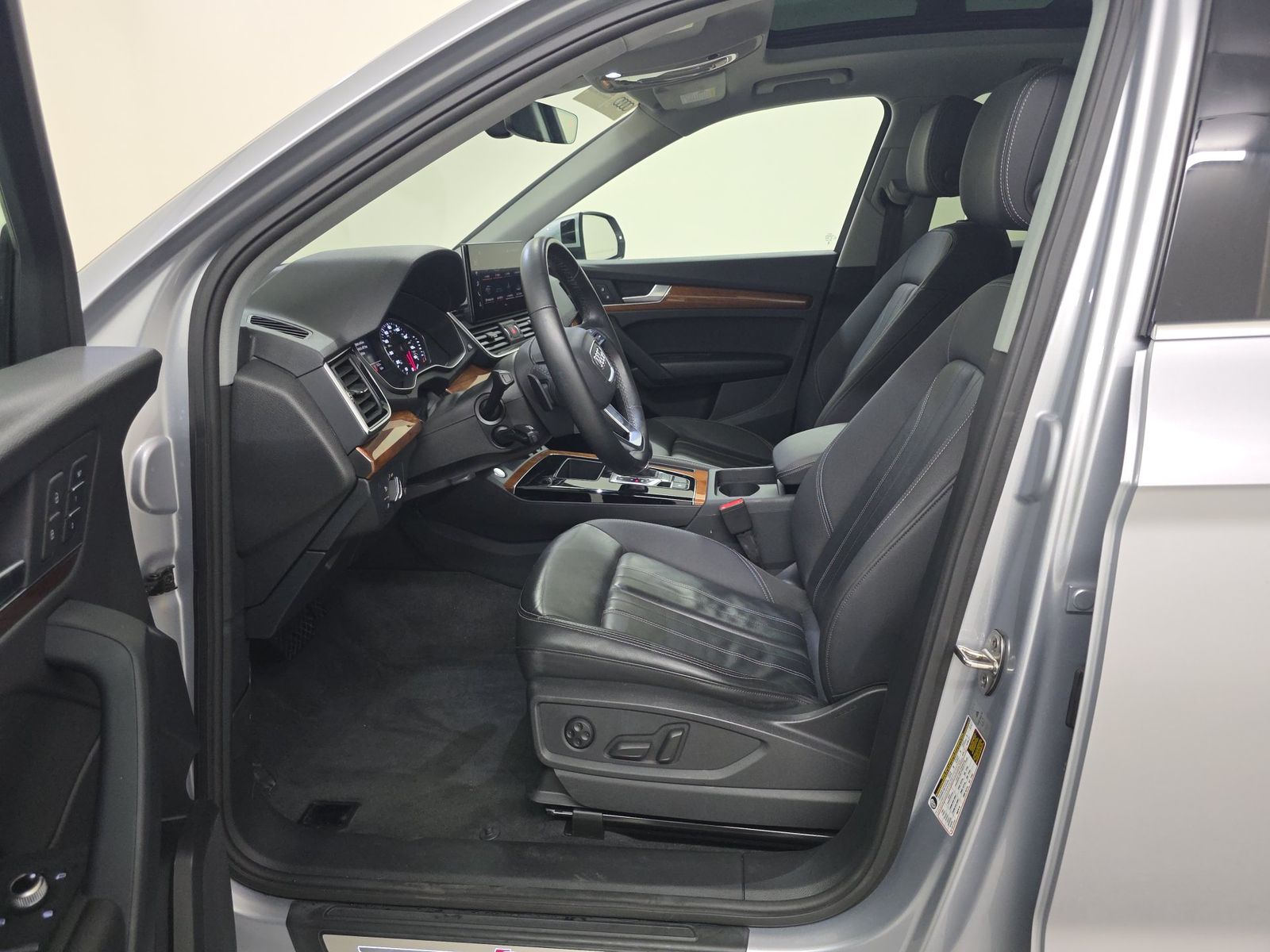 2023 Audi Q5 S line Premium AWD