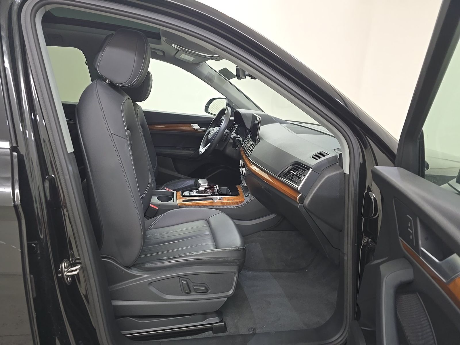 2023 Audi Q5 S line Premium Plus AWD